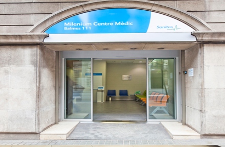 Façade of Centro Medico Sanitas Barcelona Balmes